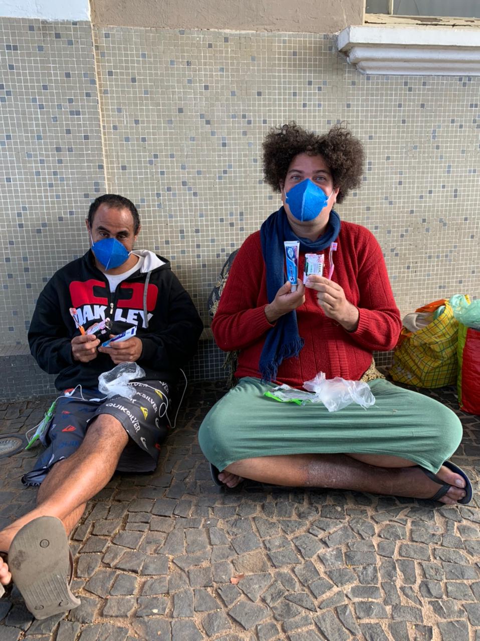 Vera Cruz Hospital doa mil máscaras e kits higiene para pessoas em situação de rua de Campinas